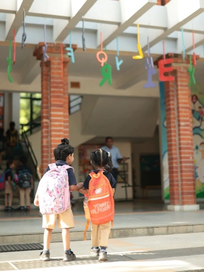 international school admission children arrival