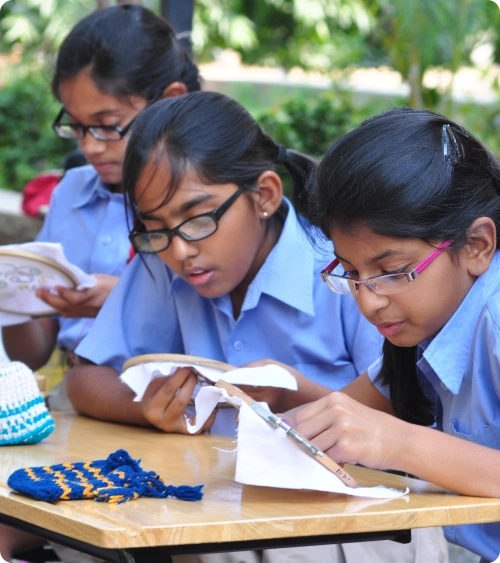 holistic education students team activity